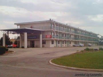 Red Roof Inn Bourbonnais Eksteriør billede